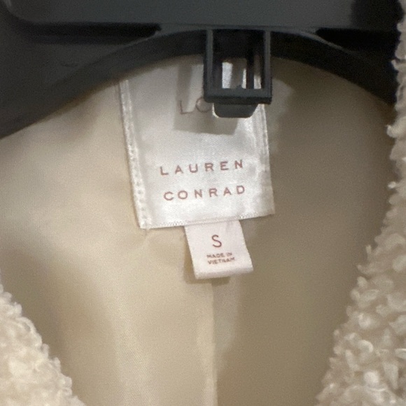 Lauren Conrad Cream Sherpa Teddy Jacket Cropped Zip Cozy Winter Coat Small - Picture 3 of 6